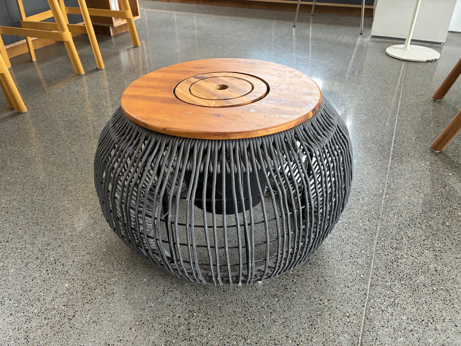 Side table, photo 1